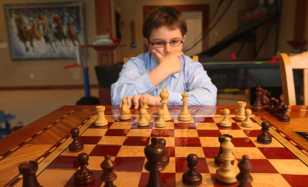 Chess games, especially timed ones, require players to make decisions under pressure. A ticking clock forces children to think quickly, but also strategically.