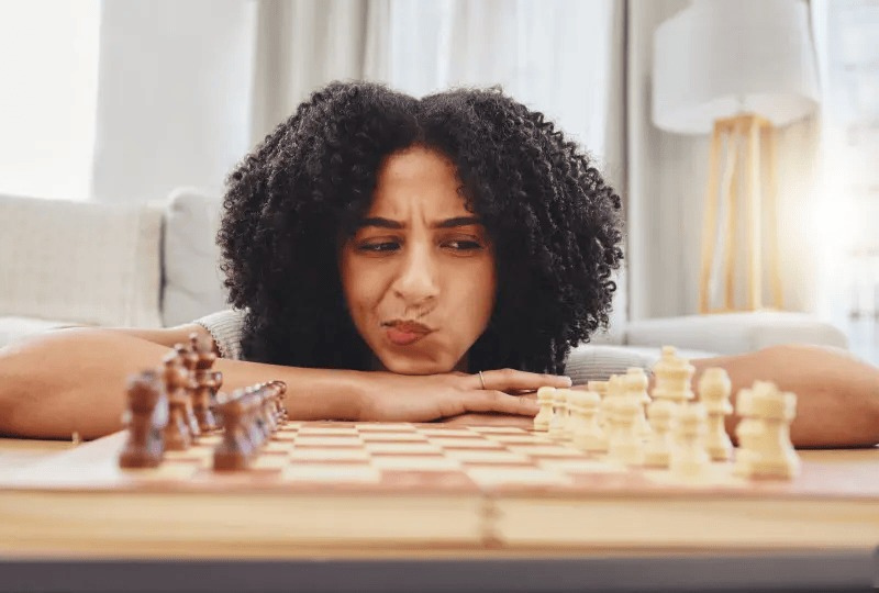 Sometimes, the best move isn’t an aggressive one, but a quiet, patient move that gradually improves your position over time. This understanding of when to act and when to wait is a critical aspect of both chess and effective problem-solving.