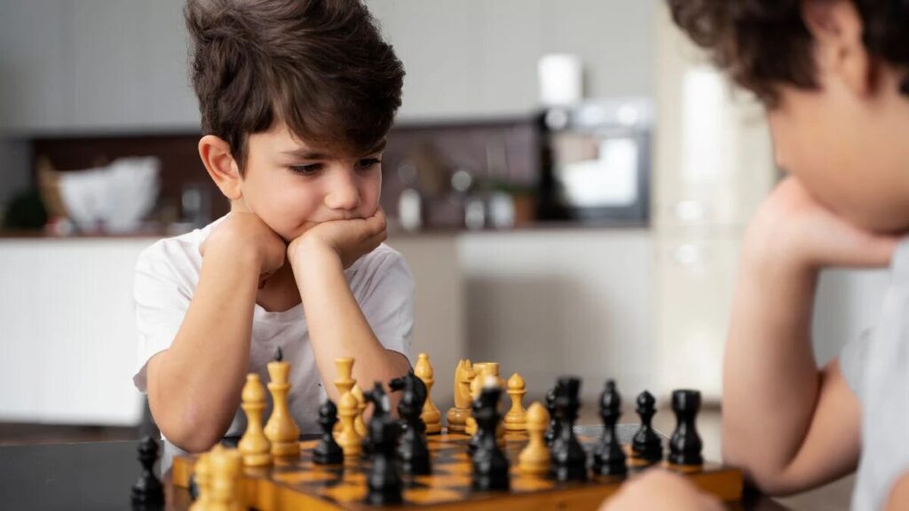 One of the most compelling aspects of chess is that it offers endless opportunities for learning and cognitive growth. No matter how experienced you become, there is always more to discover—new strategies, different openings, and complex endgame scenarios.