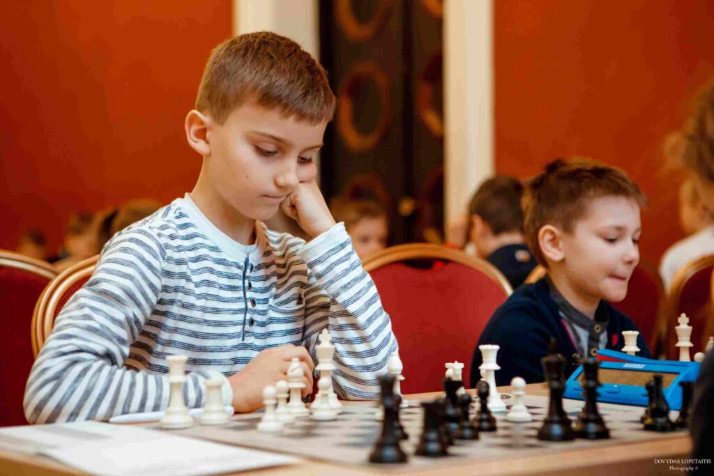 Chess is not only a game of logic and strategy; it also requires emotional control. Many games are decided not by who knows more or who sees more patterns, but by who can stay calm under pressure.