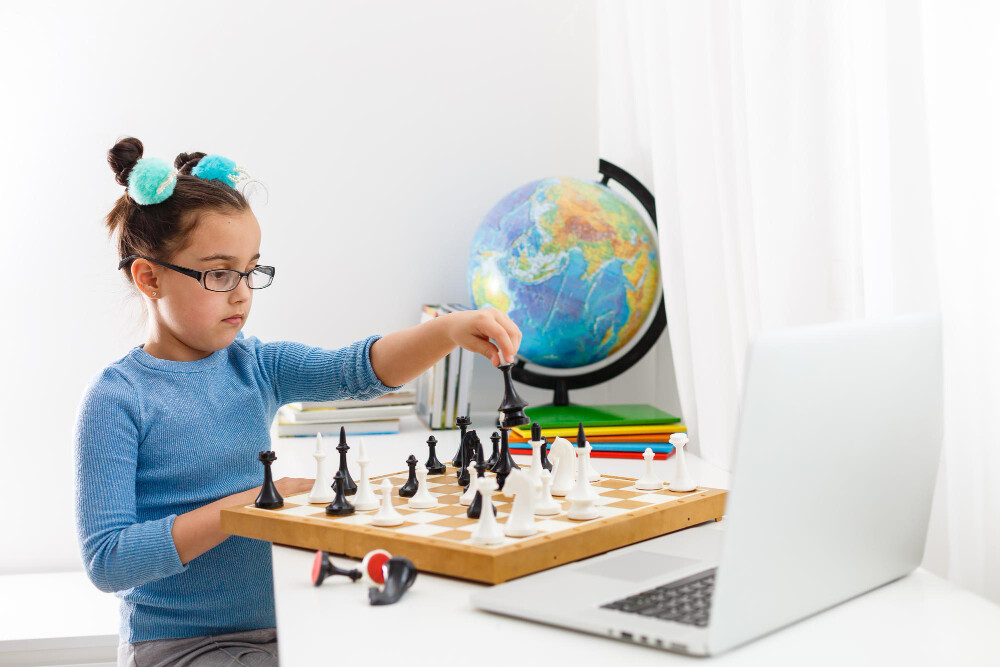 Chess is all about analyzing the current situation on the board and figuring out the best move based on what’s happening. Kids who play chess regularly develop strong analytical skills, as they’re constantly required to assess their position, weigh their options, and predict their opponent’s next move.