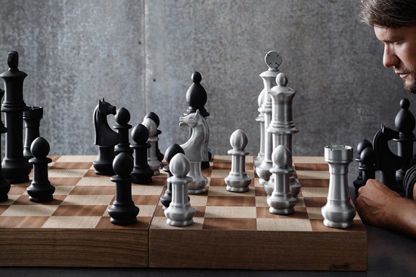 Discover chess players known for their unique playing styles, from aggressive tactics to unconventional strategies that surprise opponents.