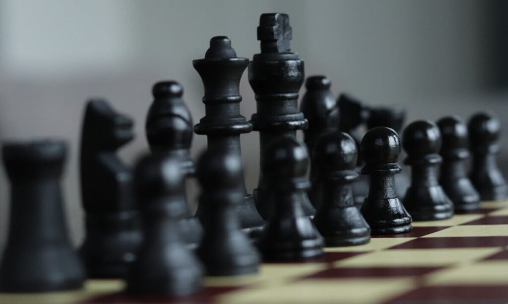 Discover the top openings to master before your chess tournament to gain early control and set up winning strategies from the start.