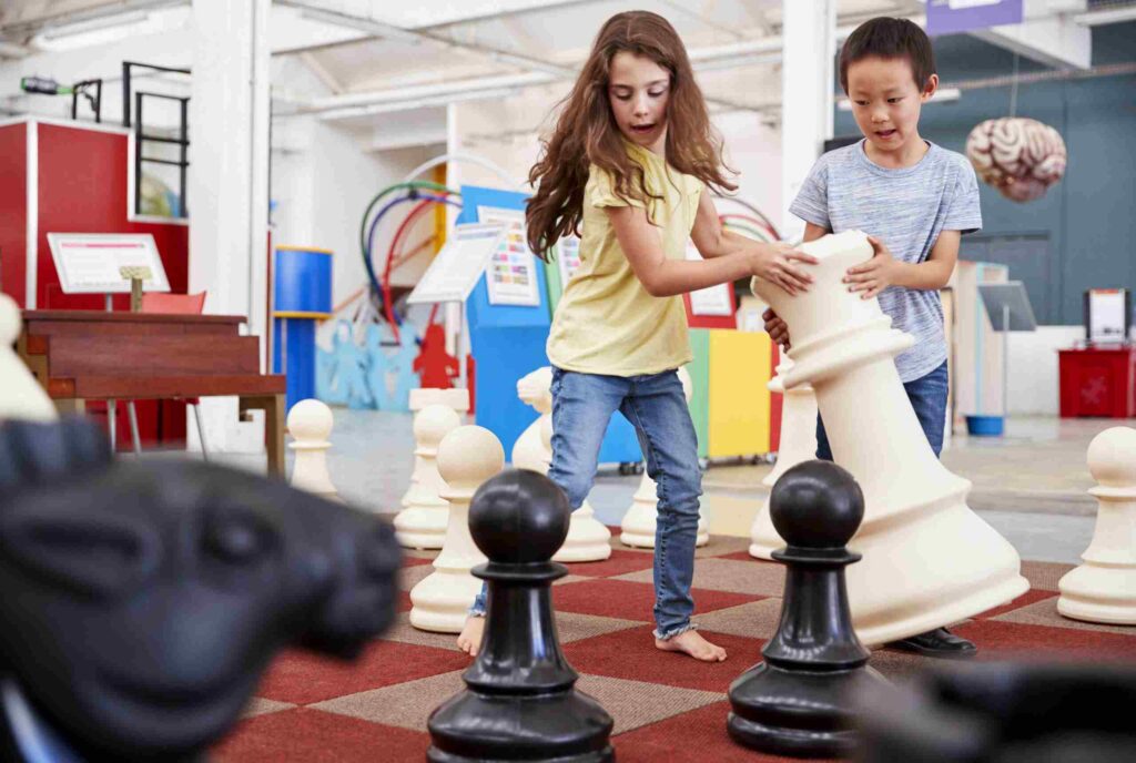 Although chess is typically thought of as a solo activity, it plays an important role in social development for young learners. Whether they are playing in a chess club, participating in tournaments, or simply challenging a friend or family member, children develop key social skills that help them thrive in both academic and personal environments.