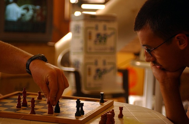 Find top chess coaching in Cincinnati, OH. Enhance your chess game with expert instruction and competitive training programs.