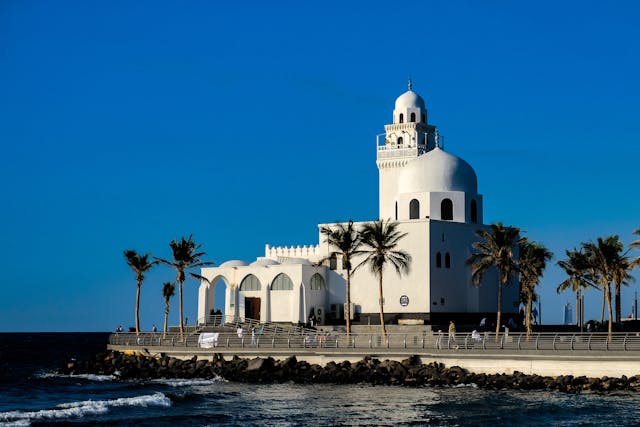 Discover Jeddah’s best chess academies in this top 5 list. Learn from skilled coaches in structured programs ideal for kids, teens, and adult chess learners.