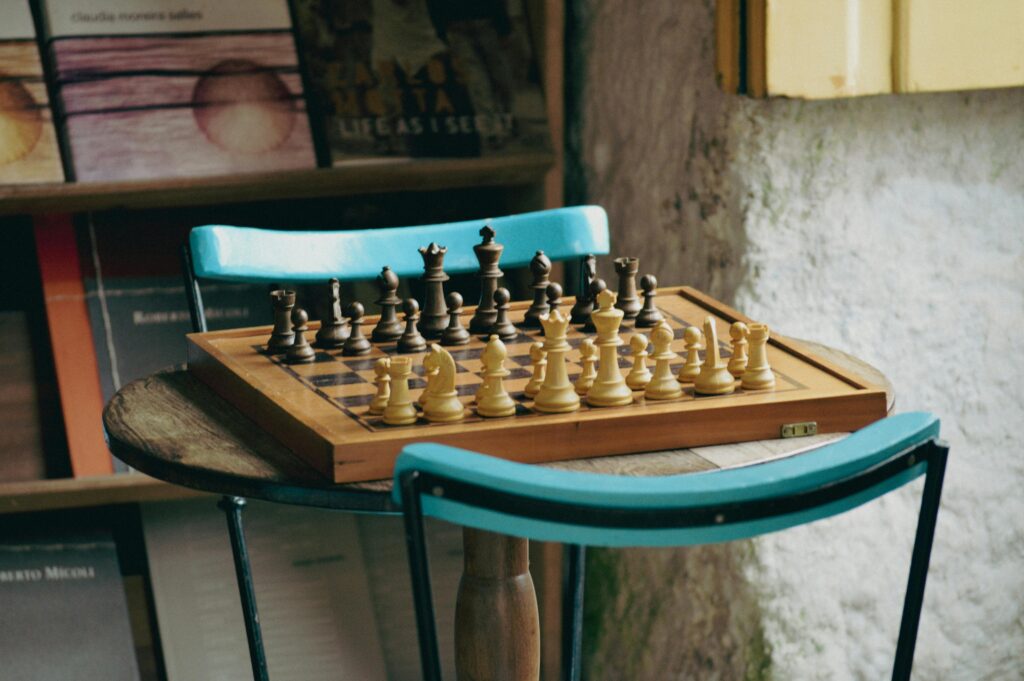 And let’s talk about energy. After a full day of school, a rushed dinner, and a drive through traffic, many kids arrive at their chess class tired. They’re not in the mood to learn. They just want to go home. That’s not the best setup for learning.