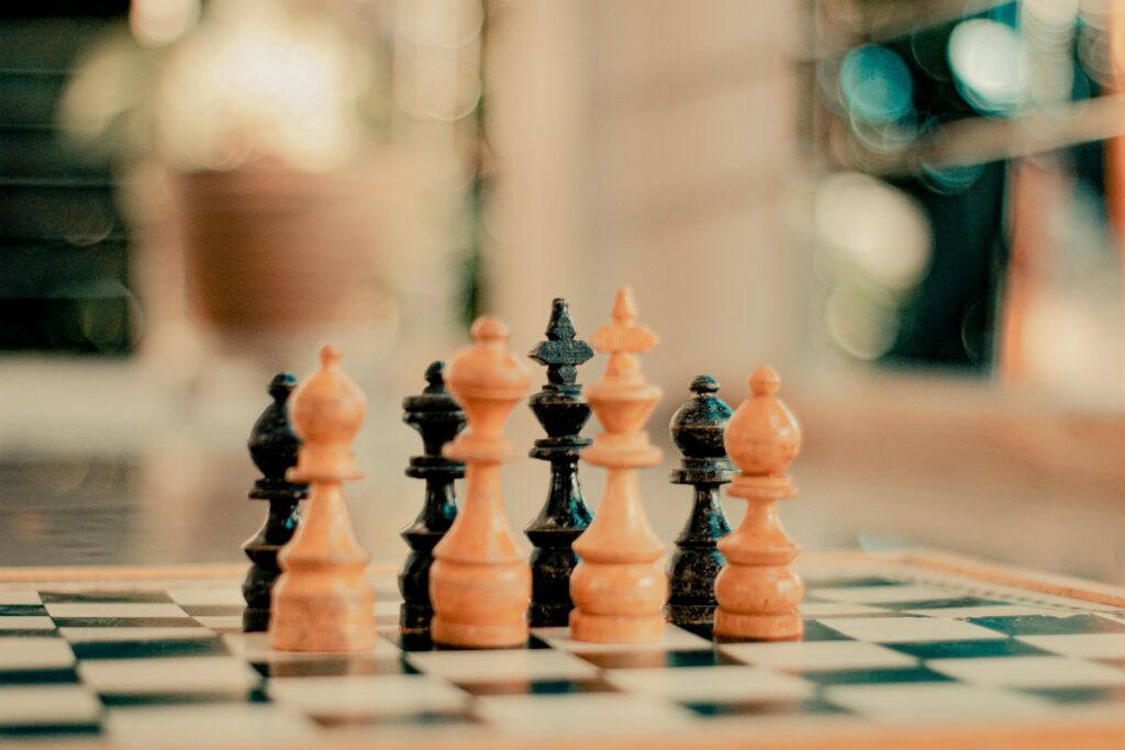 Most online chess classes today are just glorified Zoom calls. But at Global School of Chess, we’ve worked closely with education experts to build our learning approach around how children actually learn. Our classes include focused learning blocks, regular feedback loops, spaced repetition, and interactive learning—all tools backed by brain science.