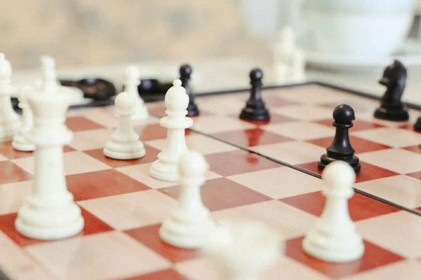 Offline training limits you to the coaches in your area. That’s fine, but what if your child could learn from a FIDE-certified expert living in another country? Online chess breaks down walls. Now, your child can learn from the best, not just the nearest.