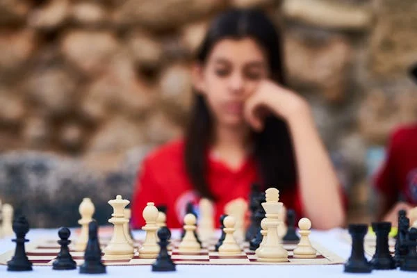 Safe, Fun Environment
We know parents worry about safety and screen time. That’s why we keep things simple, clean, and fully focused on learning. No ads. No distractions. Just chess, fun, and growth.