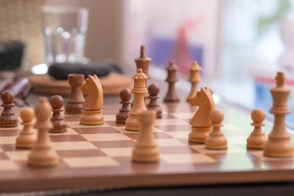 Discover the best chess coaching academies in Qatar. Learn from top coaches and build focus, strategy, and confidence in every move.