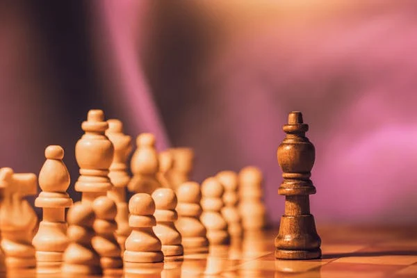 Explore leading chess coaching academies in Stoke-on-Trent offering tailored instruction, elite coaching, and competitive play support.