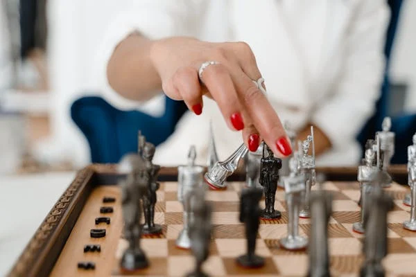 At Global School of Chess, all our coaches are handpicked for their ability to connect with students. They explain things simply, clearly, and with care. They make sure your child understands and enjoys every class.