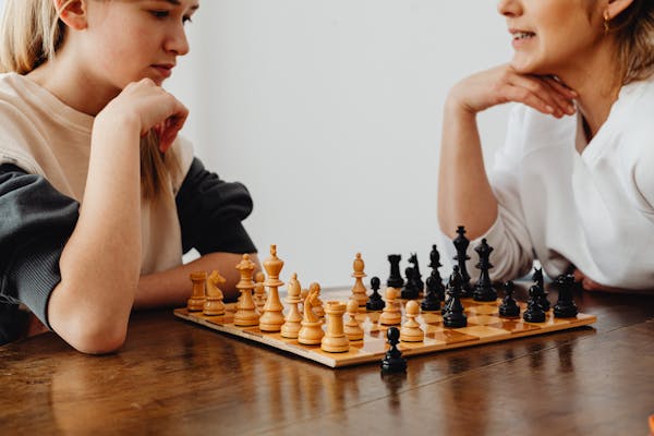 Compared to this, Global School of Chess never pauses. It runs throughout the year. It adapts to your child’s schedule. Every class moves them forward, step by step. And the coaches don’t just play—they teach. They build. They inspire.