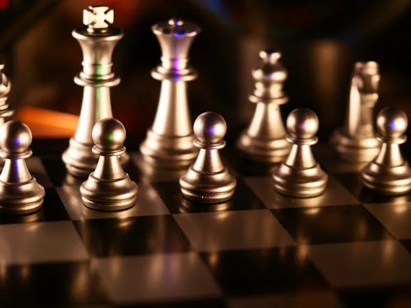 Let’s look at the big reasons why online chess training is not just good—it’s better.