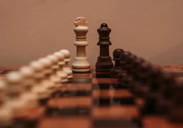 Online platforms allow us to use smart tools—interactive boards, puzzles, live analysis, and student tracking. We use world-class chess software to make every lesson better. Kids see their games, learn from mistakes, and grow quickly.