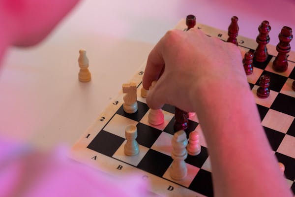 Discover the best chess academies in Hamad Town, Bahrain. Explore top 5 coaching centers offering beginner to advanced training by certified instructors.
