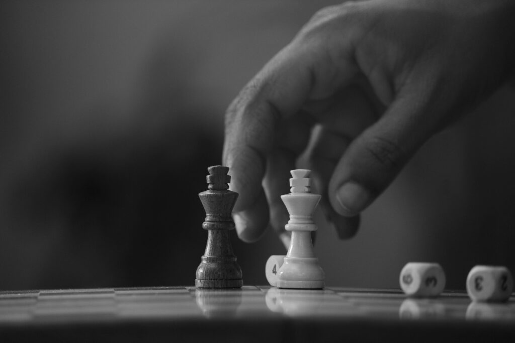 Many chess academies claim to be the best. But if we take a careful look, only a few truly stand out. Let’s go over the top five choices for families in Woolton. As we do this, you’ll clearly see why Global School of Chess leads the way—not just in Liverpool, but around the world.