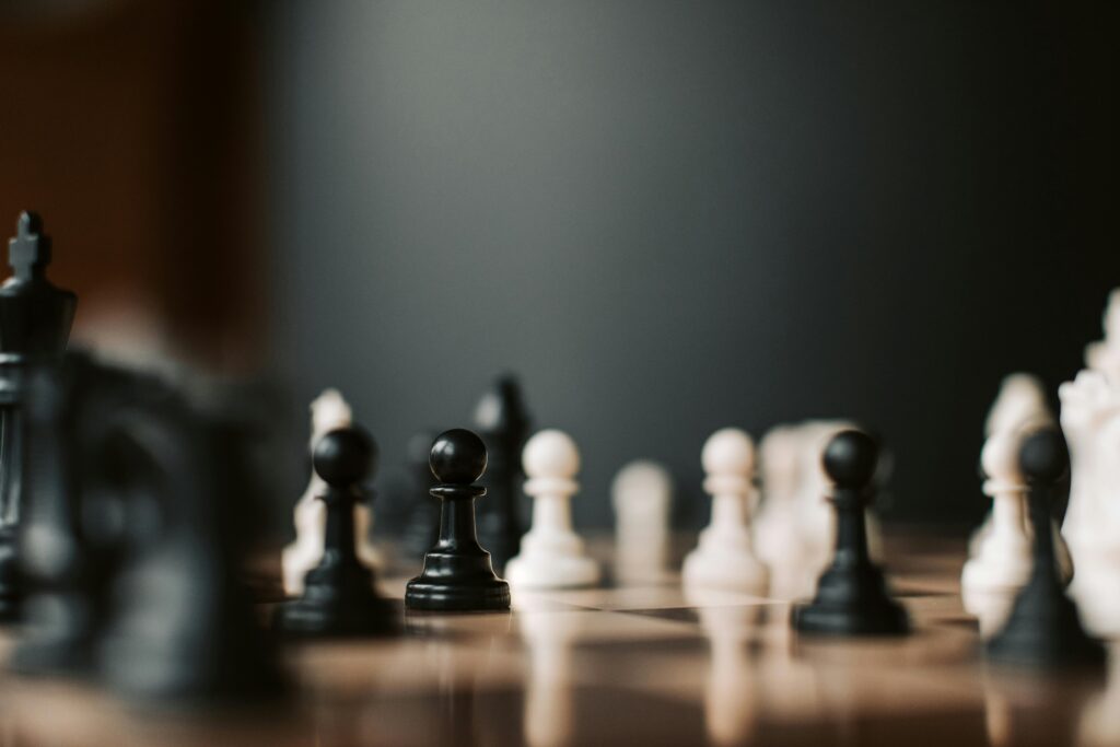 We’ve all seen how the world is changing. More families are working from home. More kids are learning from screens. And more activities—from school to music to math—are moving online. Chess is no different. But here’s what sets chess apart: it’s perfectly suited for online learning.