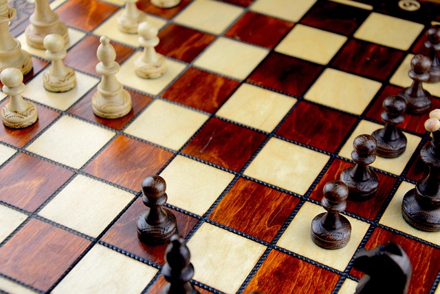 Top 5 chess coaching academies in Hillview, Bukit Batok Singapore. Get professional training to improve your skills and confidence.