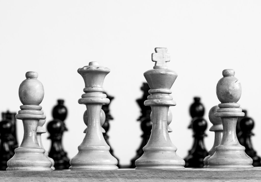Limited Access to Top Coaches
In-person classes rely on local talent. If you live in a small town or your city doesn’t have strong chess culture, the best coaches may simply not be available.